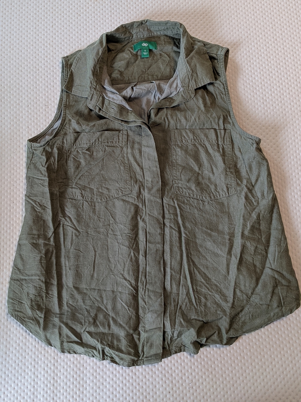 dip Olive Green Collared Sleeveless Top